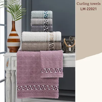 CURLING BATH TOWEL