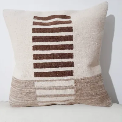 Hand-made pillow